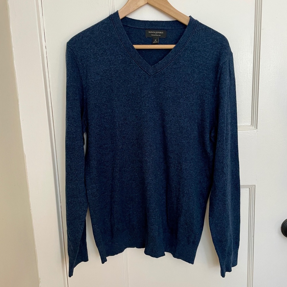 Banana Republic Mens Blue V Neck Long Sleeve‎ Sweater, Premium Luxe Yarn